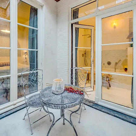Romantic Escape And Wellness At Miss Tinguett In Bruges Exterior photo