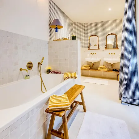 Romantic Escape And Wellness At Miss Tinguett In Bruges Exterior photo