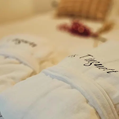 Romantic Escape And Wellness At Miss Tinguett In Bruges Exterior photo