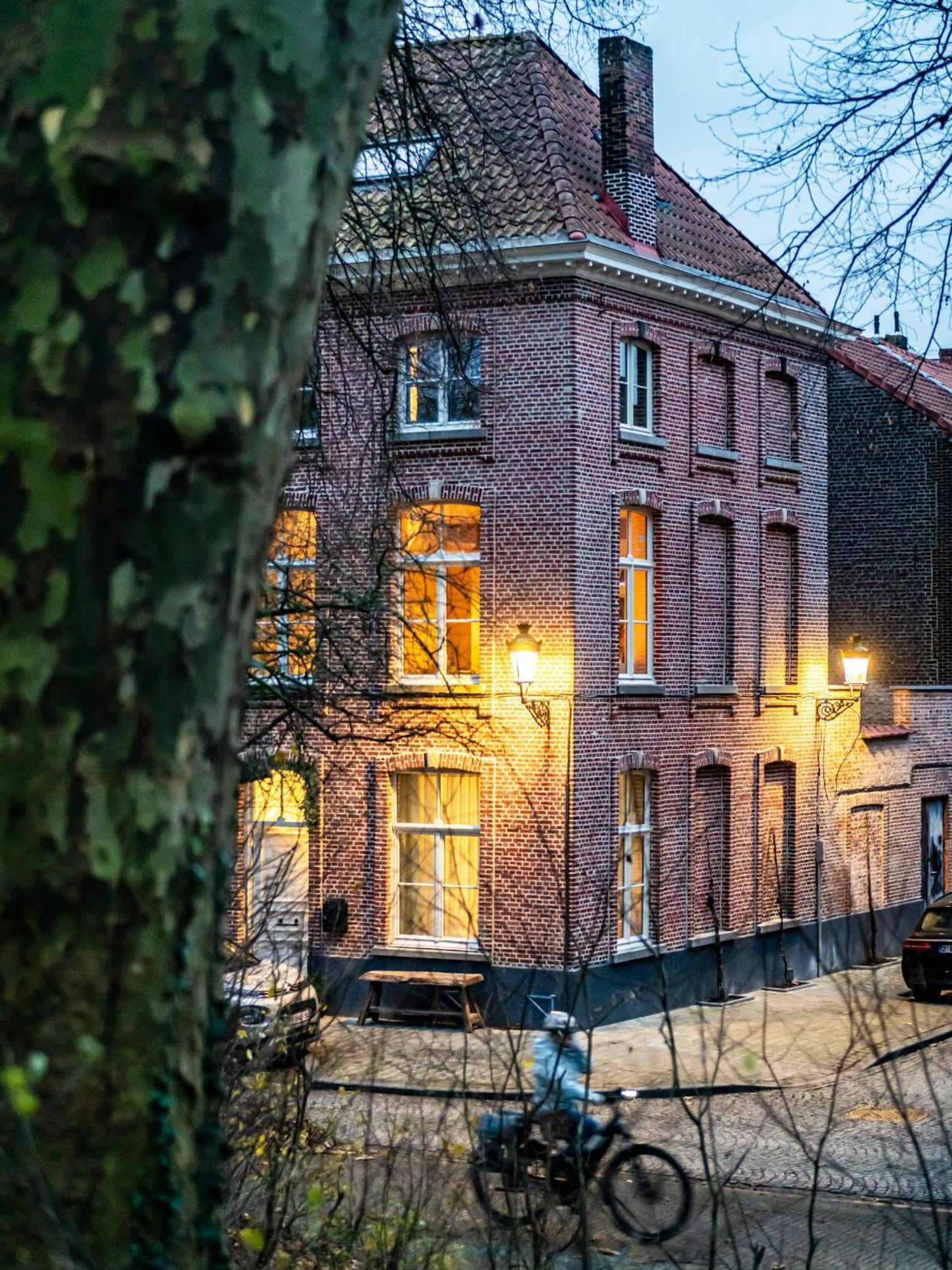 Romantic Escape And Wellness At Miss Tinguett In Quarto em Acomodações Particulares Bruges